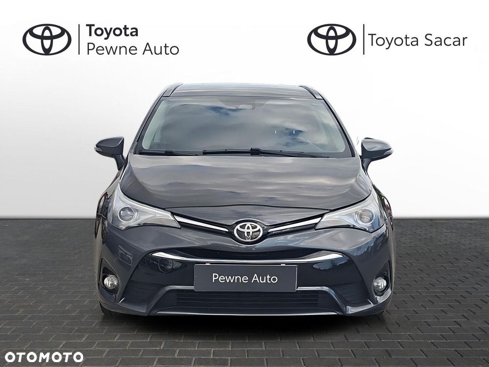 Toyota Avensis 2.0 D-4D Premium - 8