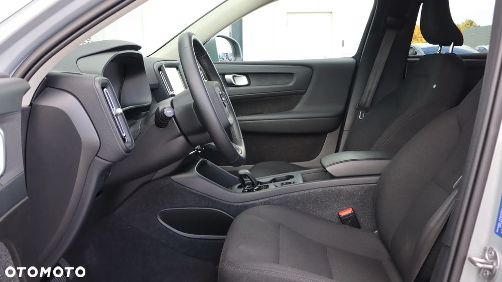 Volvo XC 40 B3 Core - 13