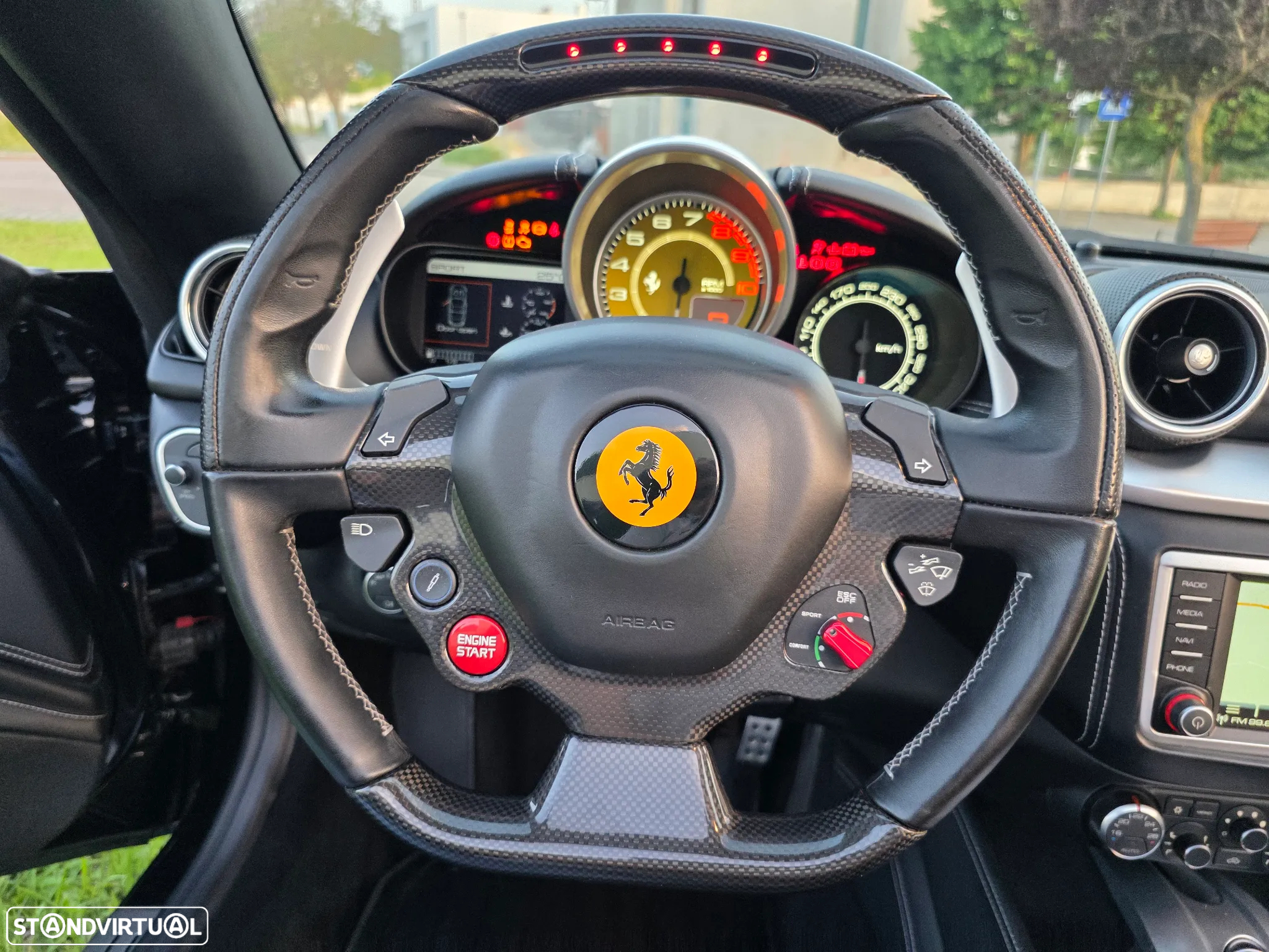 Ferrari California T - 31
