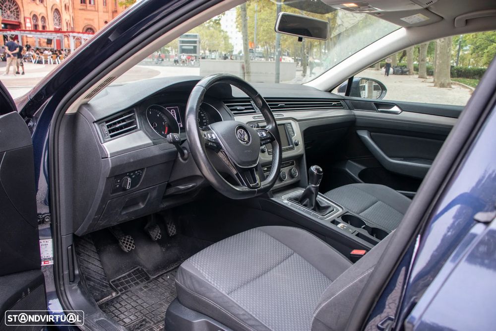 VW Passat Variant 1.6 TDI Confortline - 5