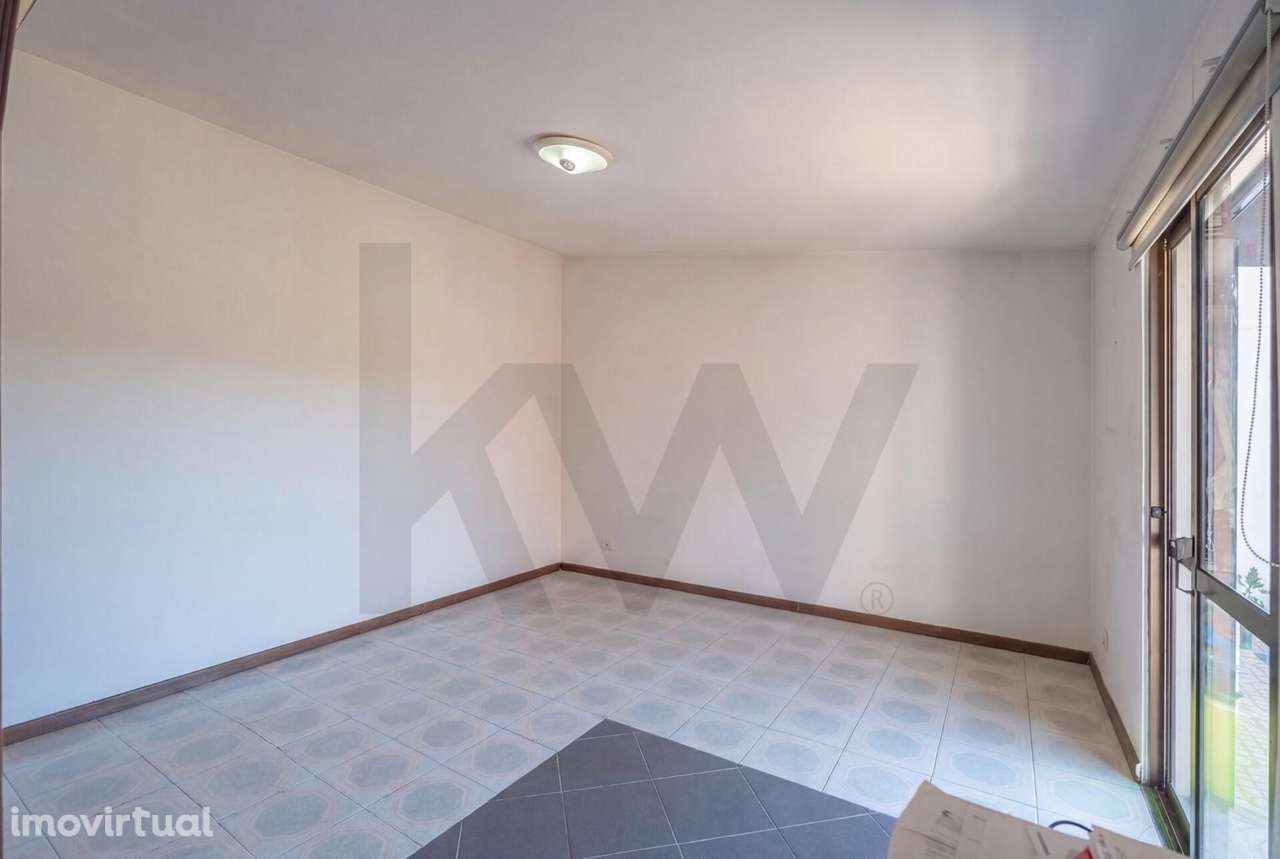 Duas Moradias T3 e T2 com Terreno e Garagem na Mainça, Coimbra - Grande imagem: 4/30