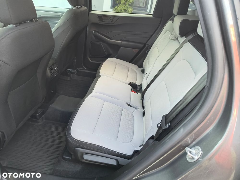 Ford Kuga - 15