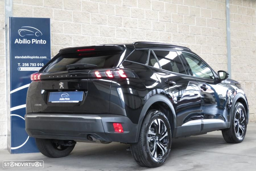 Peugeot 2008 1.2 PureTech Allure Pack - 4