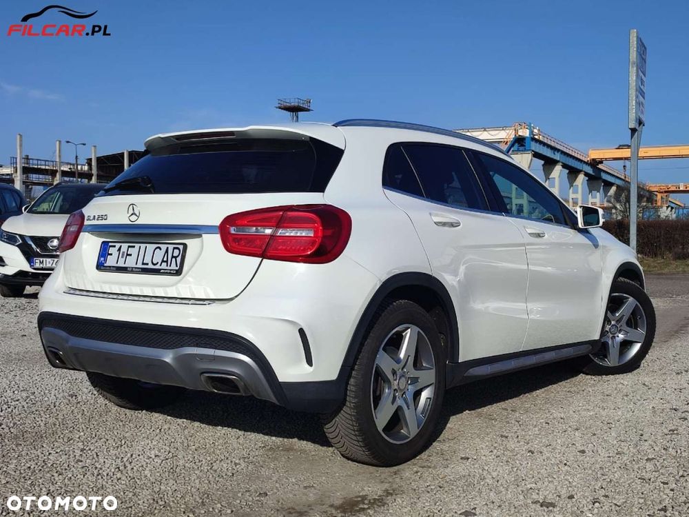 Mercedes-Benz GLA - 3