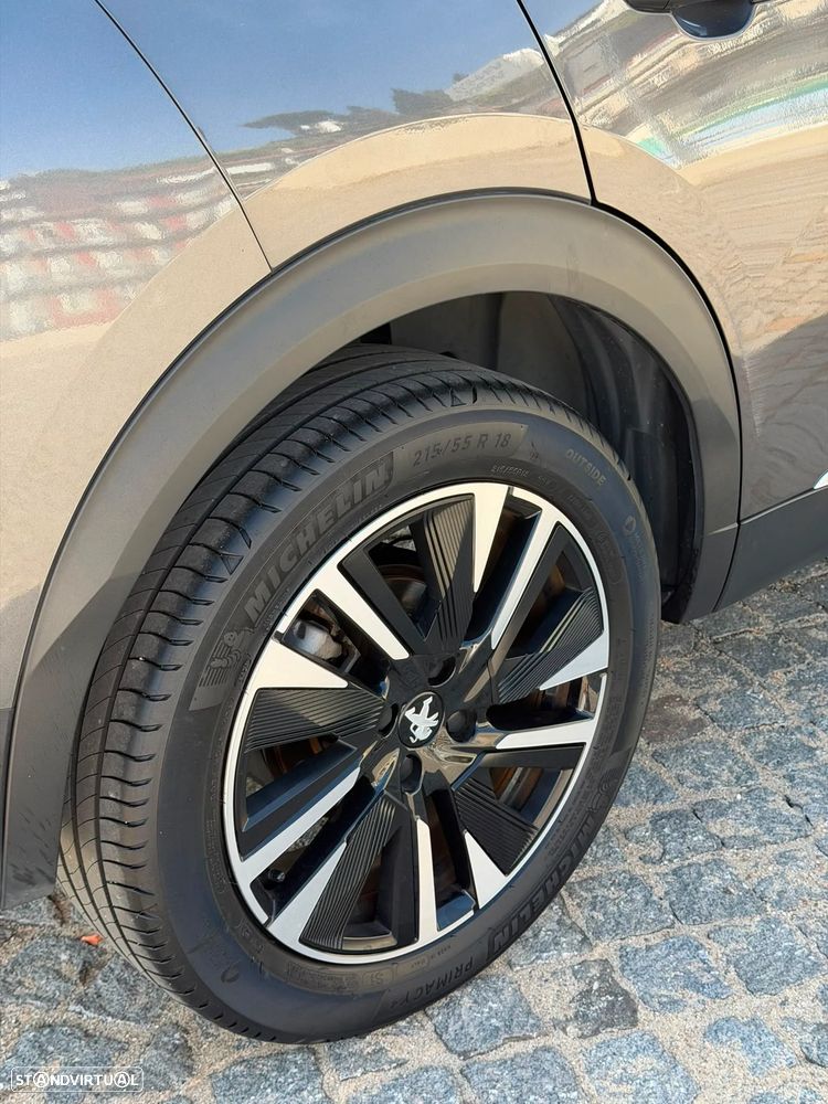 Peugeot 2008 1.2 PureTech GT Pack EAT8 - 13