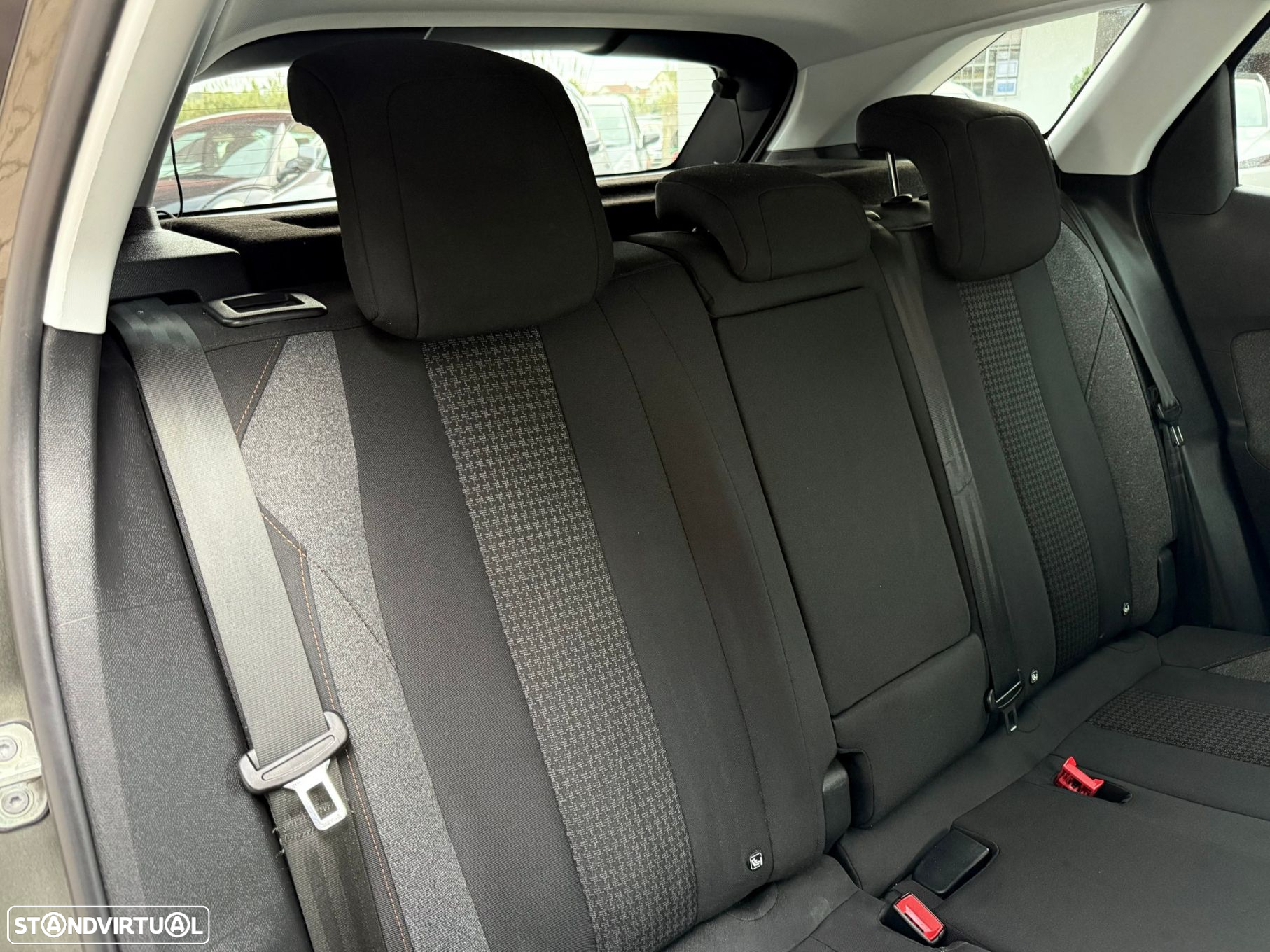 Peugeot 3008 1.5 BlueHDi Style - 8