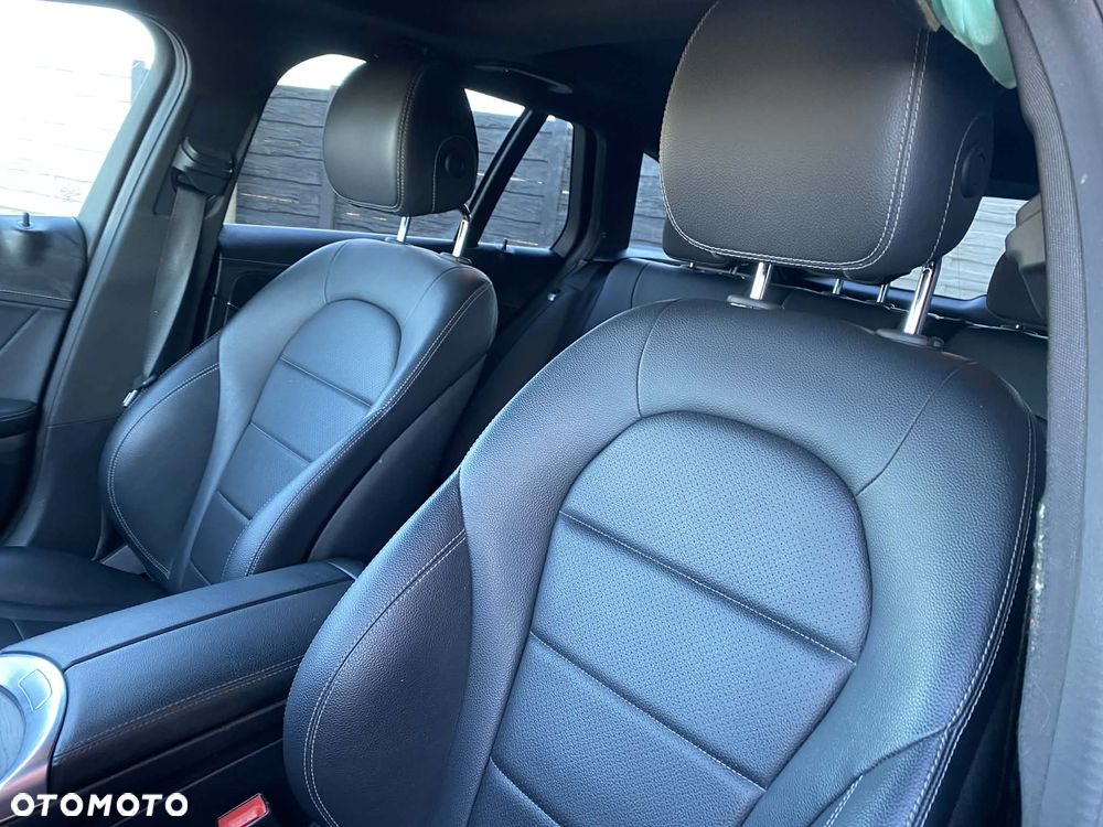 Mercedes-Benz Klasa C 220 (BlueTEC) d 7G-TRONIC AMG Line - 11