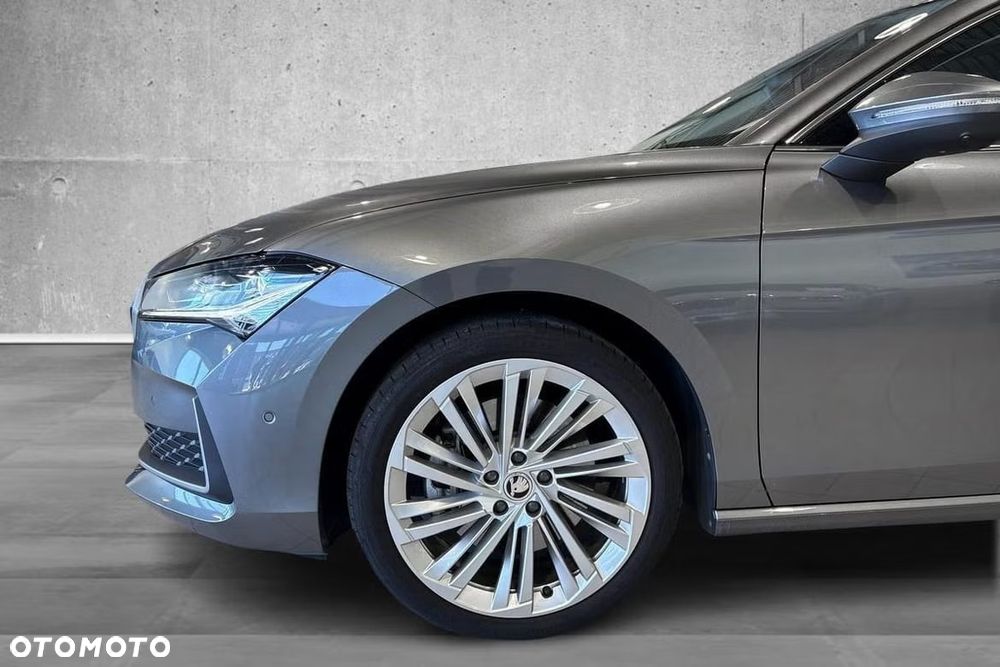 Skoda Superb 2.0 TDI SCR 4x4 Drive DSG - 7