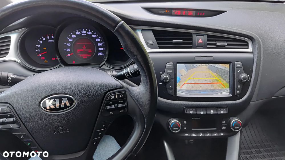 Kia Ceed 1.4 CRDi M - 10