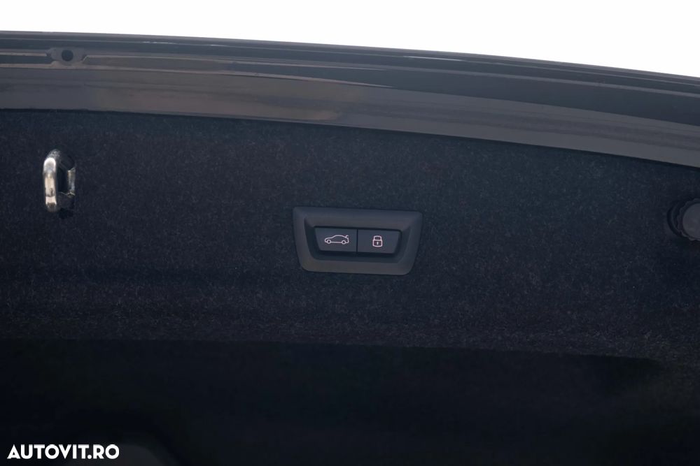 BMW Seria 3 320d xDrive Aut. M Sport - 34