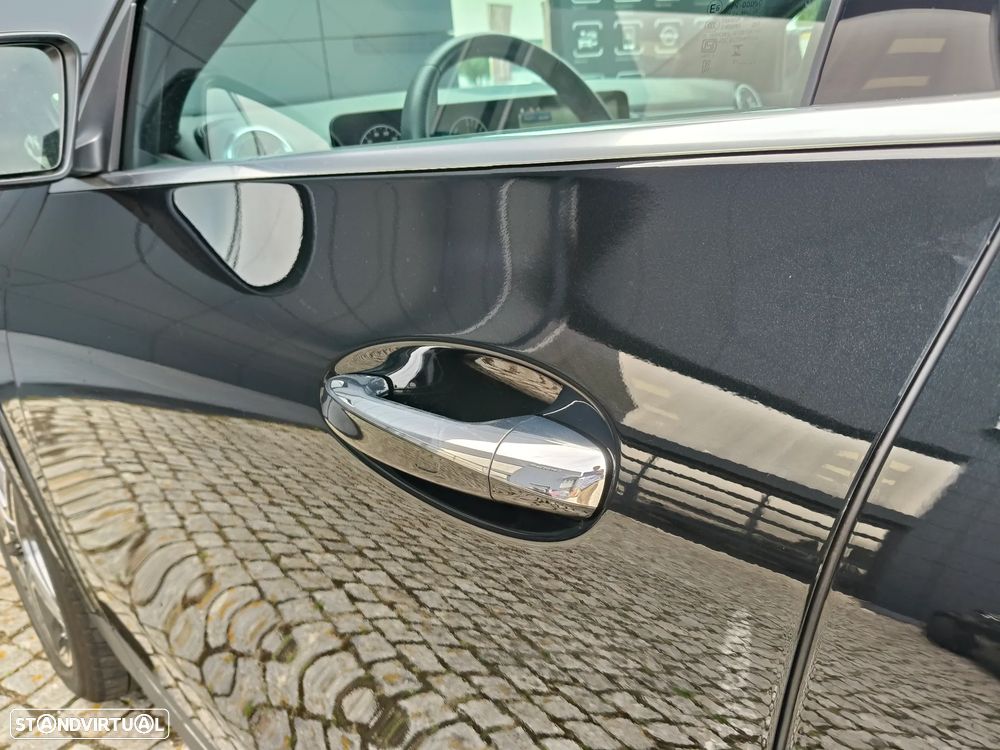 Mercedes-Benz GLA 250 e AMG Line - 12