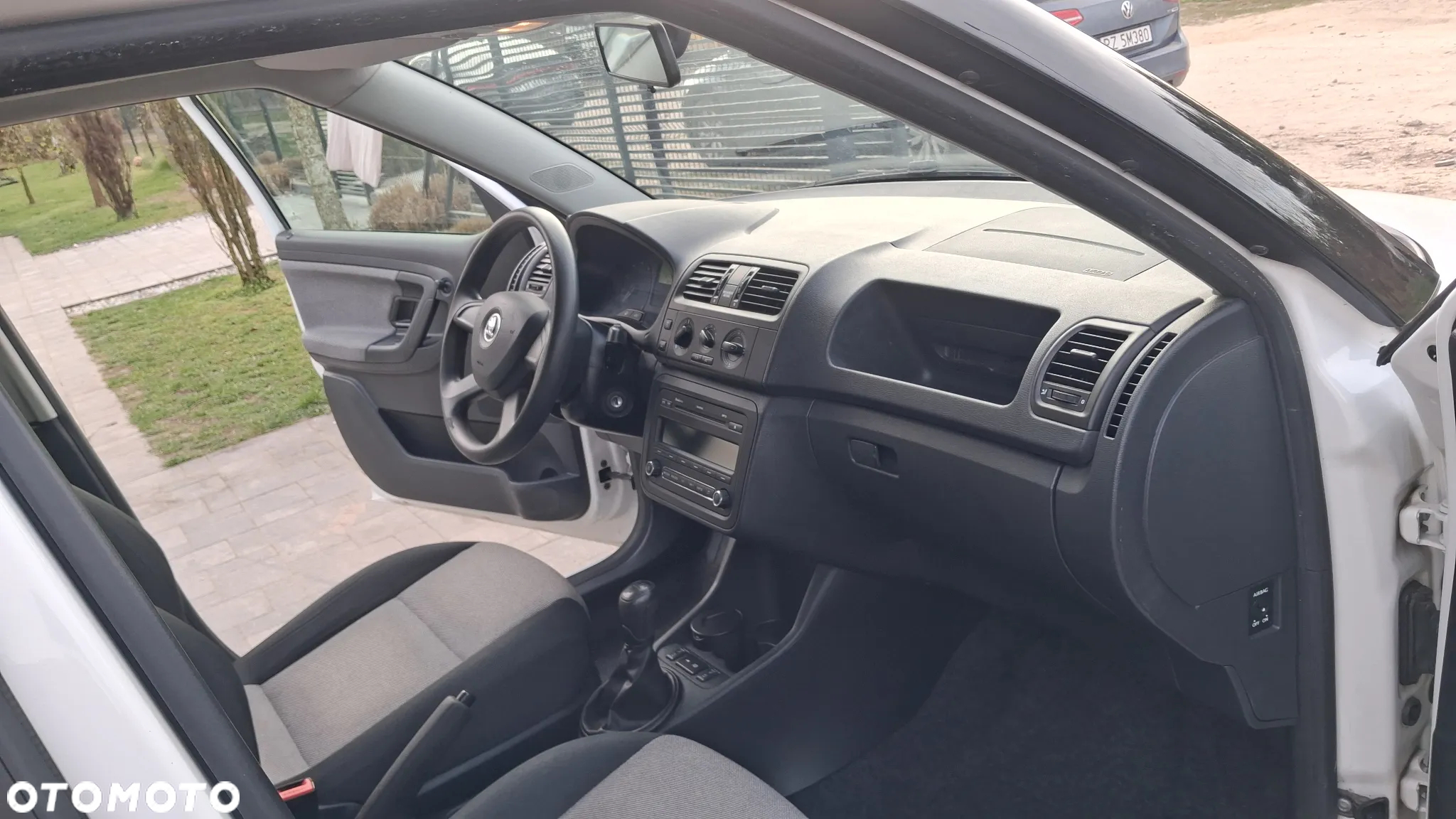 Skoda Fabia 1.2 HTP COOL EDITION - 22