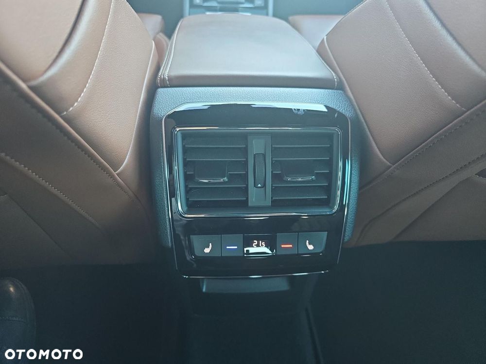 Skoda Superb 2.0 TDI SCR L&K DSG - 16