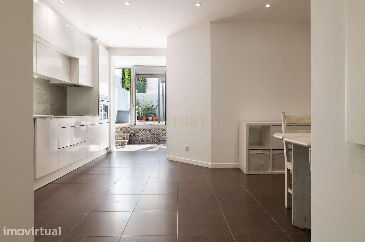 Apartamento T3 com Terraço em Arroios, Lisboa - Grande imagem: 2/35