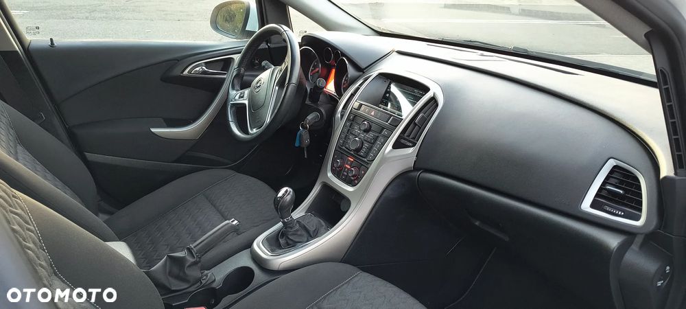 Opel Astra IV 1.4 T Active - 9