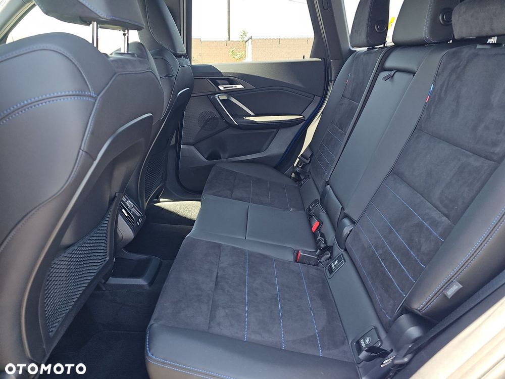 BMW X1 - 12