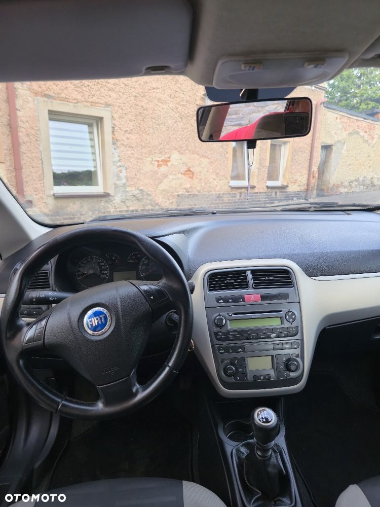 Fiat Grande Punto - 8