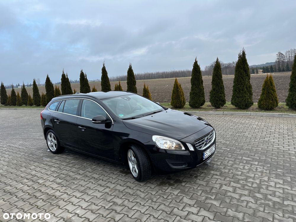 Volvo V60 D3 Momentum - 14