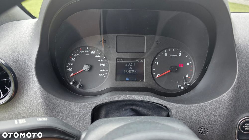 Mercedes-Benz Sprinter - 14
