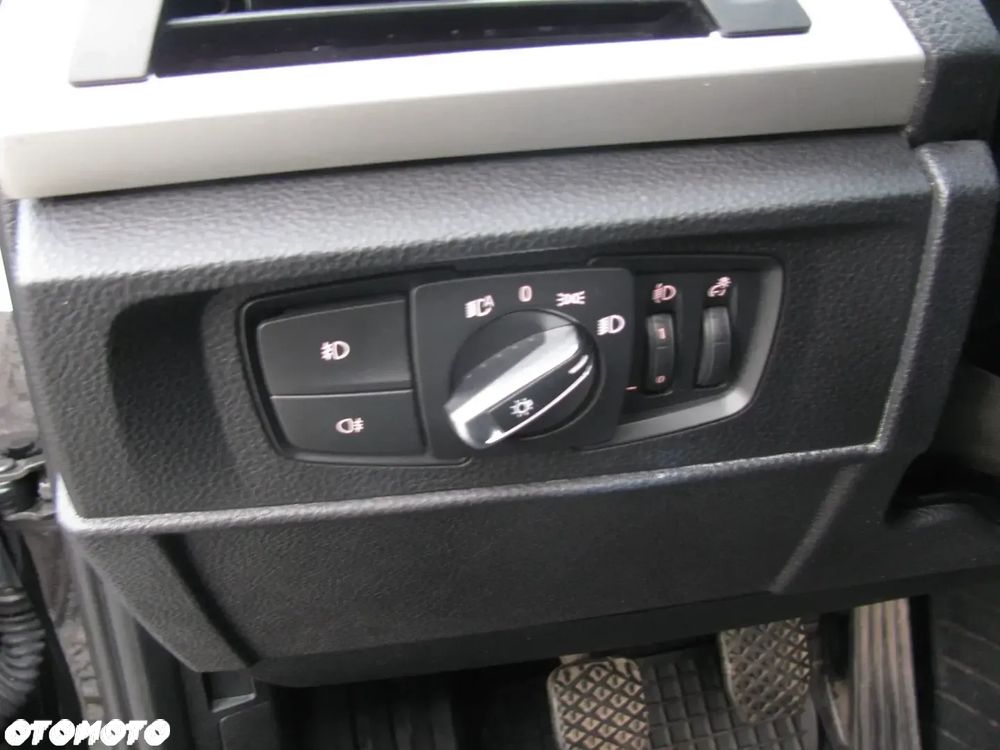 BMW Seria 1 116i - 23