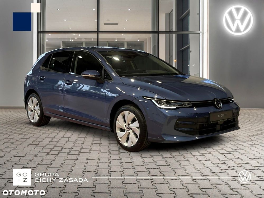 Volkswagen Golf - 8