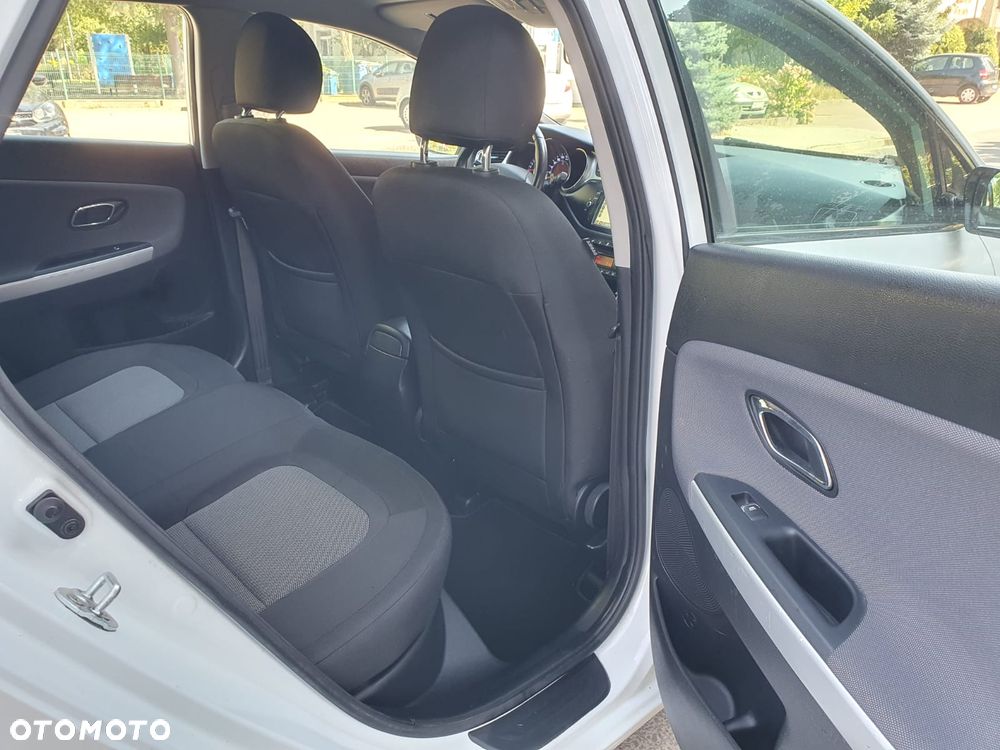 Kia Ceed 1.6 GDI XL - 14