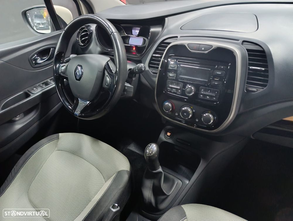 Renault Captur 1.2 TCe Evolution - 12