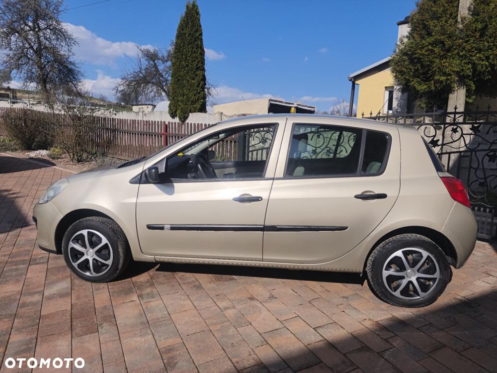 Renault Clio 1.2 16V Dynamique - 13