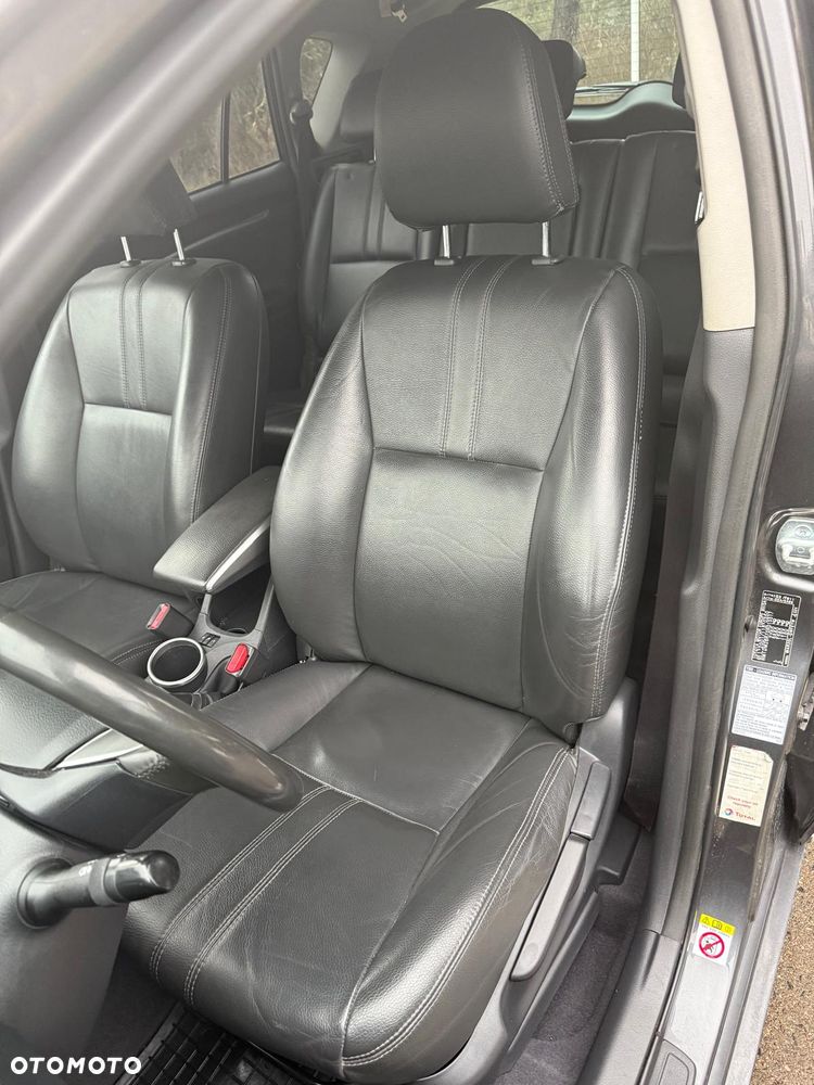 Toyota Verso 1.6 D-4D 5-Sitzer Start/Stop Executive - 12