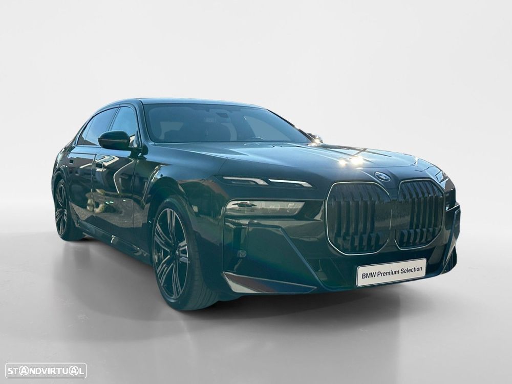 BMW 750 - 7