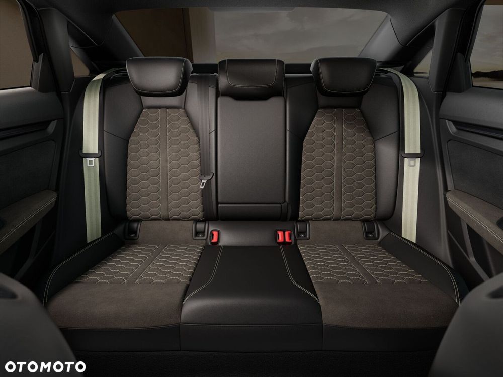 Audi RS3 Limousine - 8