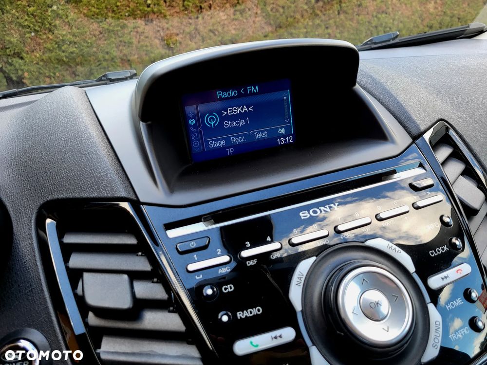 Ford Fiesta 1.0 EcoBoost STart-Stop Titanium - 38