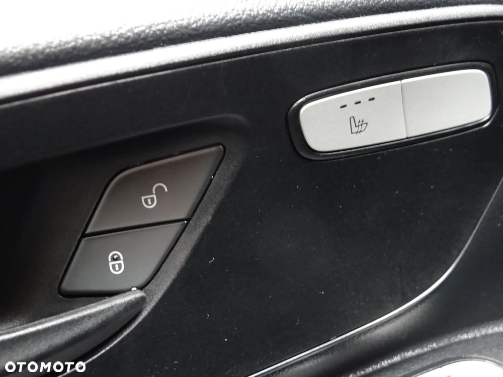 Mercedes-Benz Vito - 24