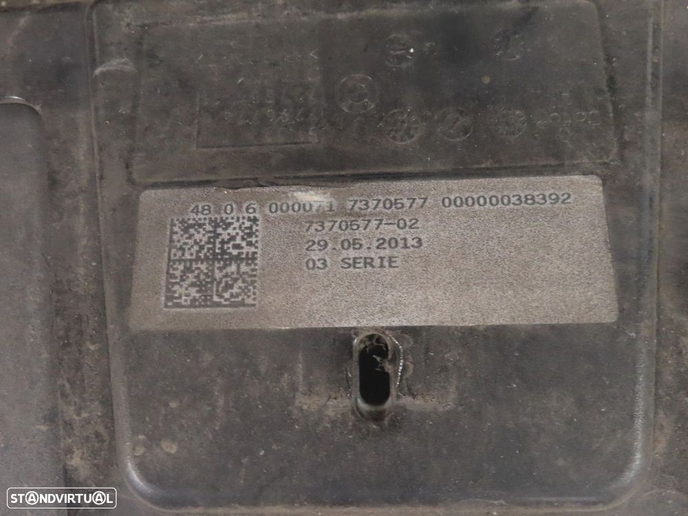 Parachoques Trás Usado / Original BMW i3 (I01) 51127370582 - 6