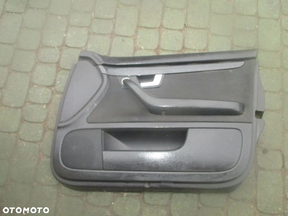 Boczek drzwi prawy Audi A4 B6 - 1