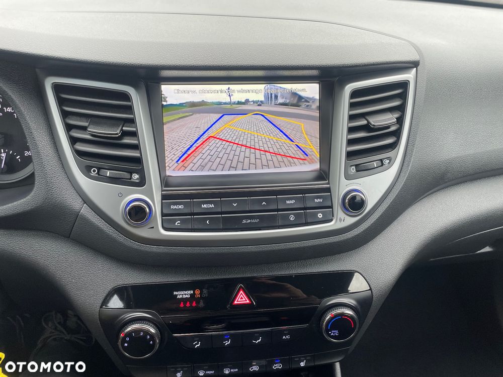 Hyundai Tucson blue 1.6 GDi 2WD Navi - 21