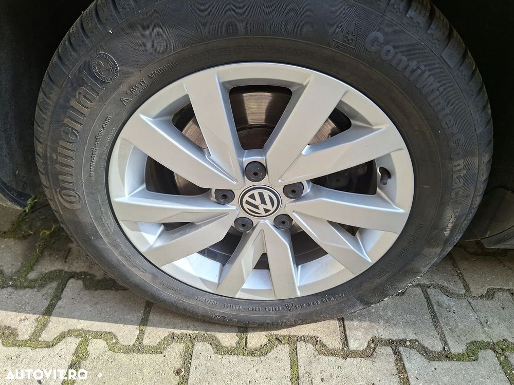 Volkswagen Passat 1.6 TDI SCR DSG Comfortline - 28