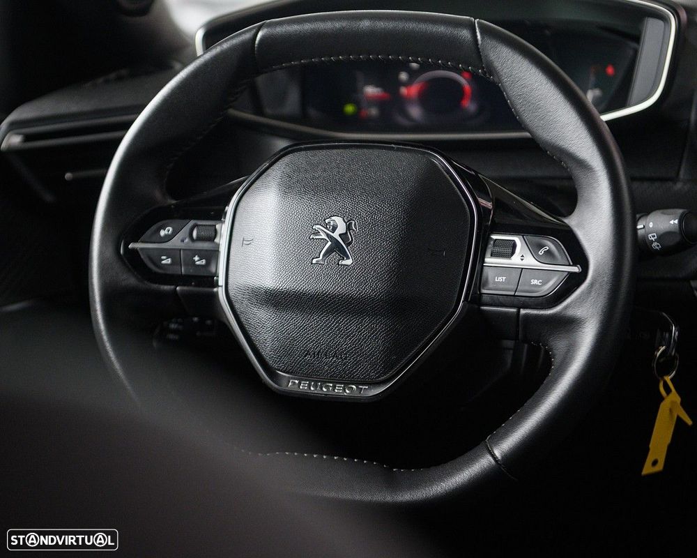 Peugeot 2008 1.2 PureTech Allure Pack - 53