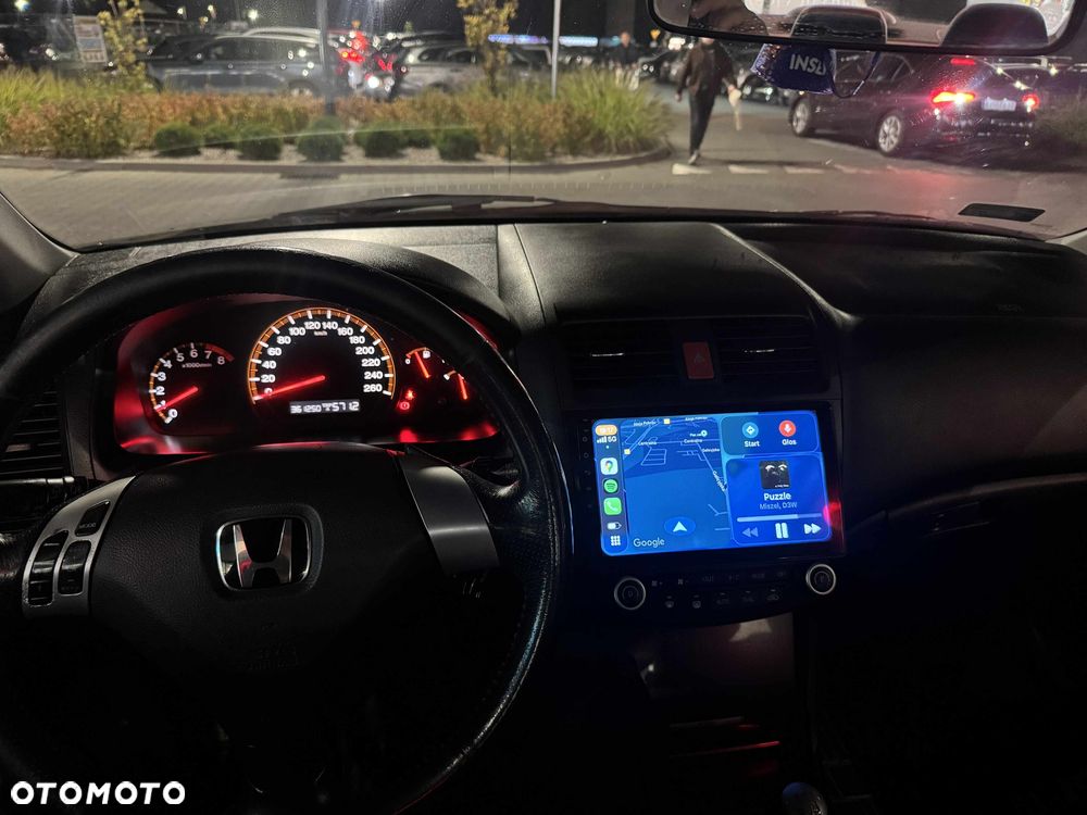 Honda Accord 2.0 Comfort - 14