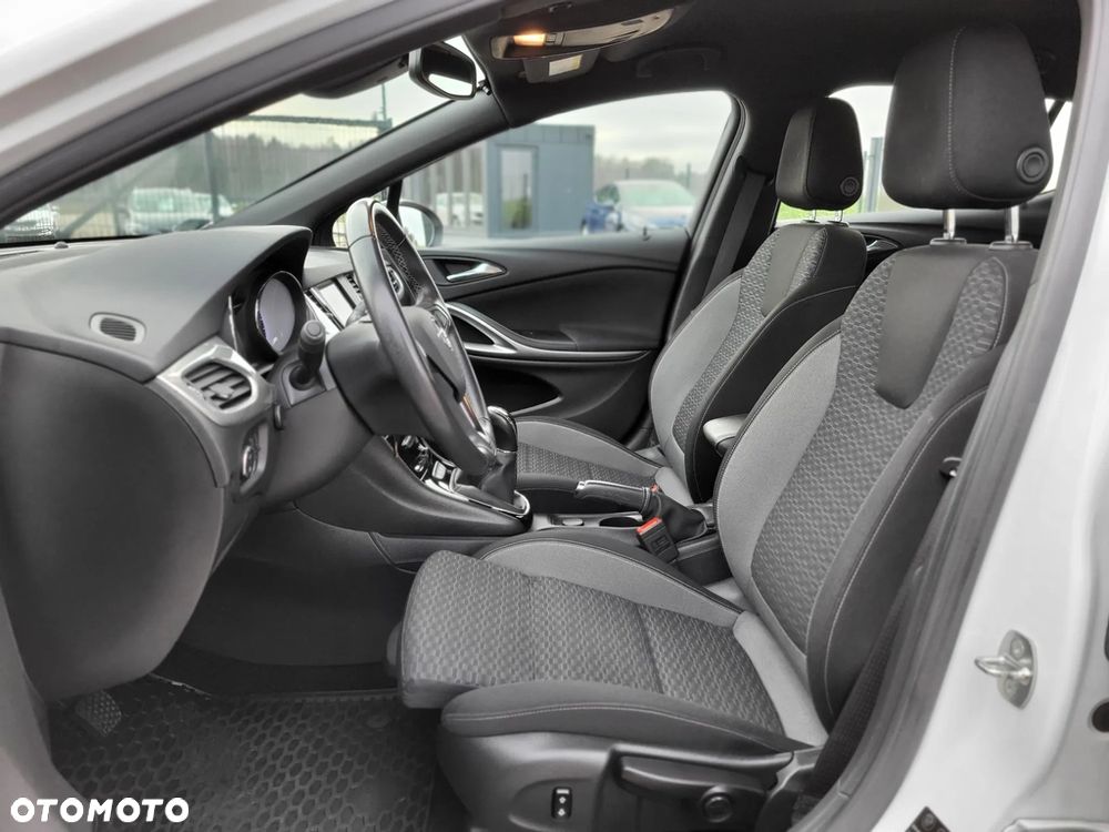 Opel Astra 1.2 T GS Line S&S - 14