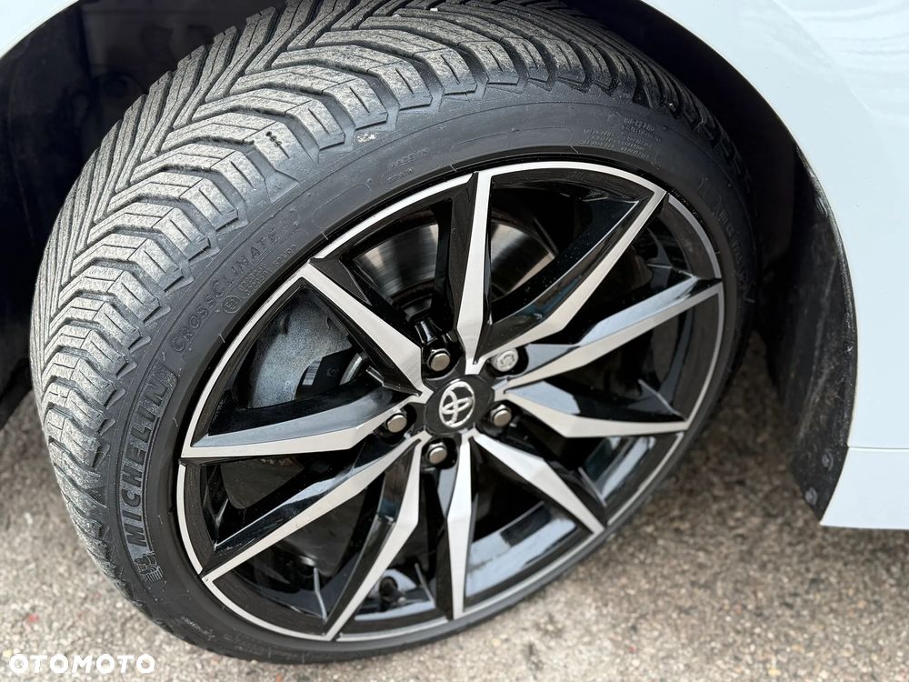 Toyota Corolla 2.0 Hybrid GR Sport Dynamic - 15