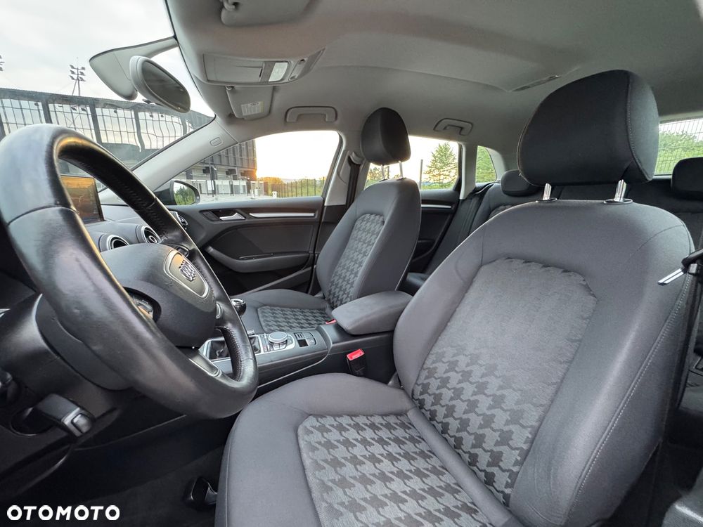 Audi A3 Sportback 1.6 TDI Attraction - 21