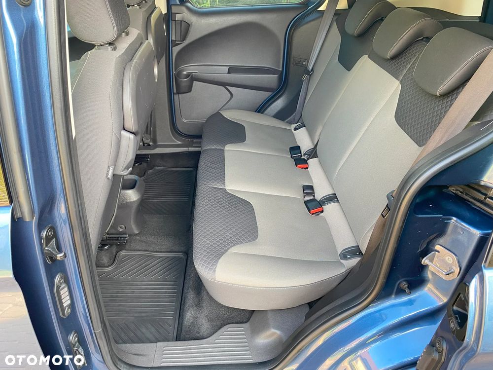 Ford Tourneo Courier 1.5 TDCi Titanium - 28