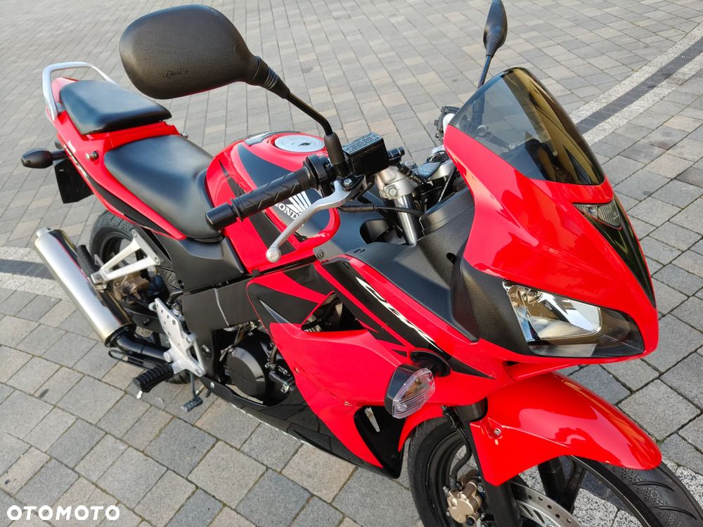 Honda CBR - 9