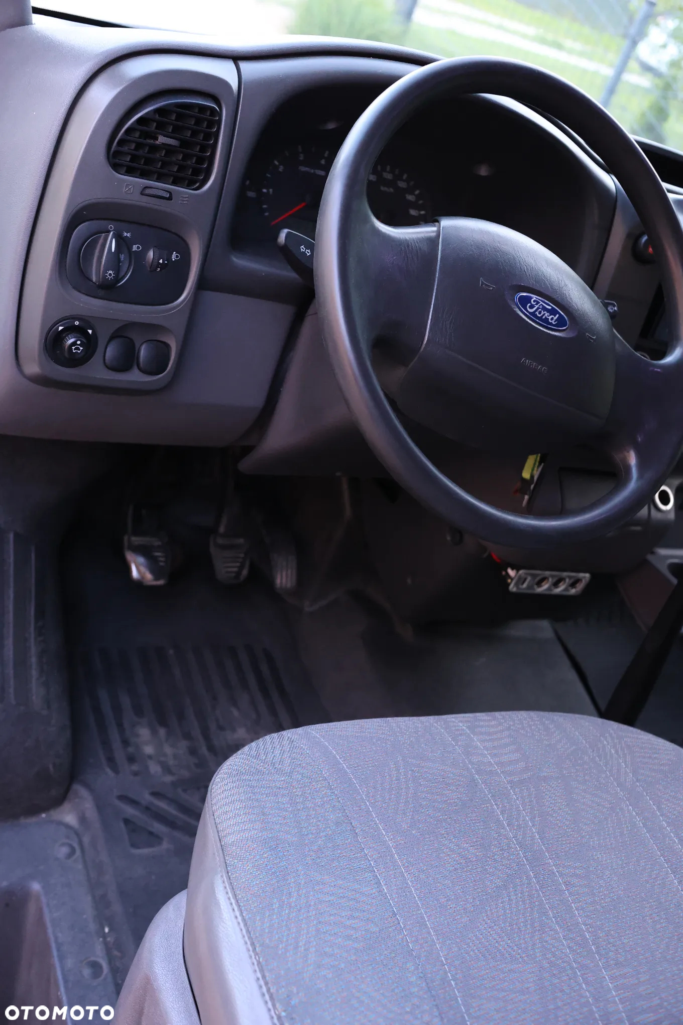 Ford Transit - 10