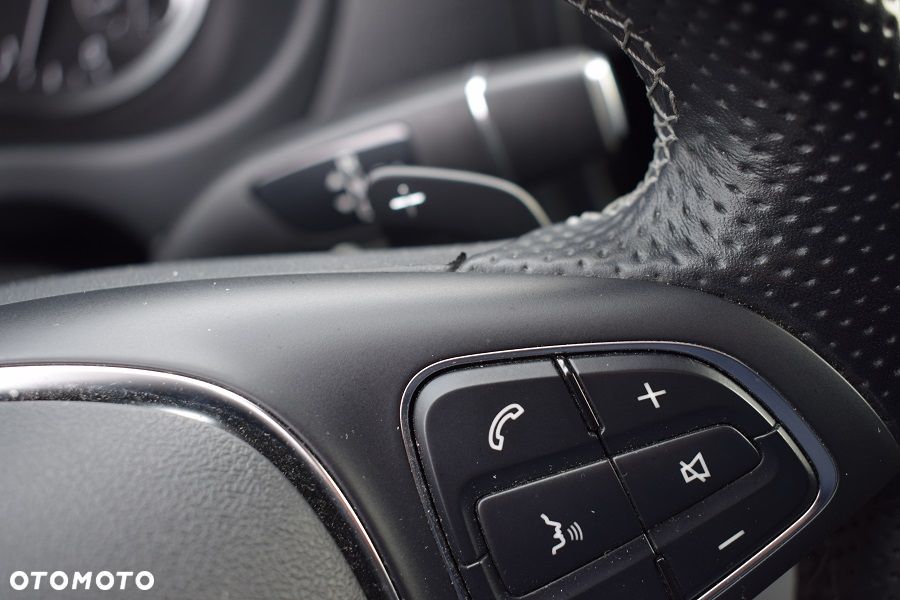 Mercedes-Benz VITO - 17