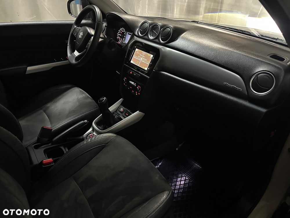Suzuki Vitara - 10