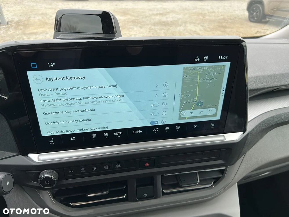 Volkswagen Caravelle - 28