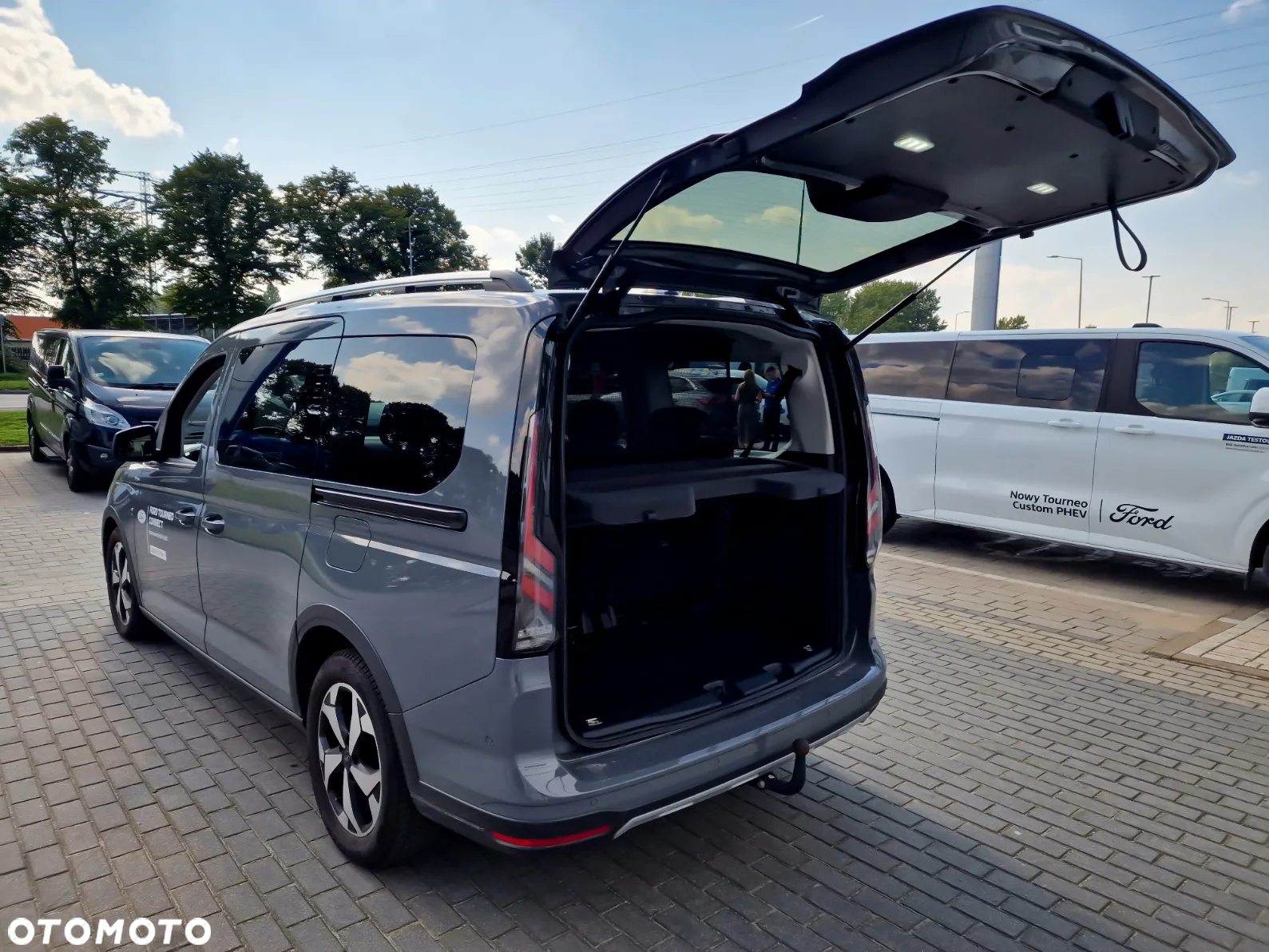 Ford Tourneo Connect Grand 2.0 EcoBlue Active - 25