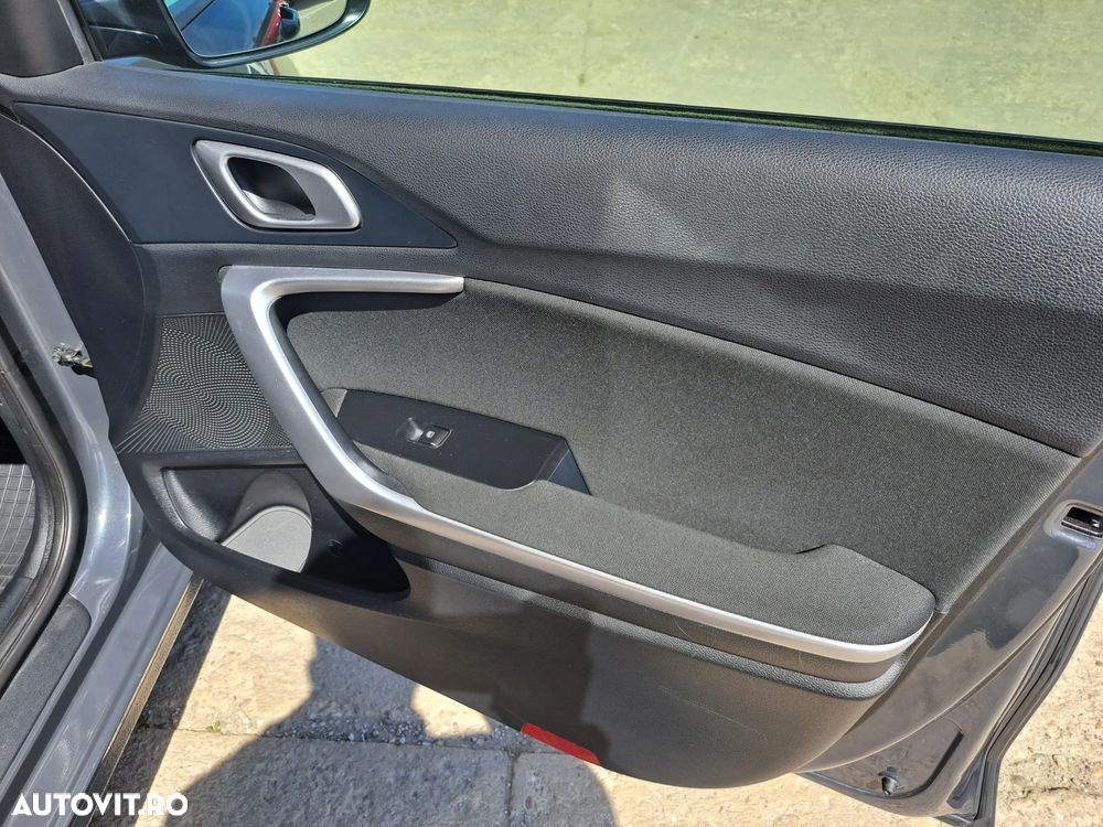 Kia Ceed 1.4 T-GDI Best - 22